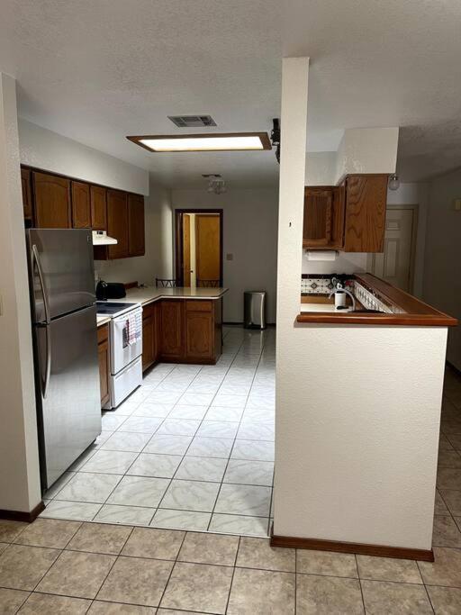 Townhouse, Two Car Garage, Fireplace Back Yard Las Cruces Bagian luar foto