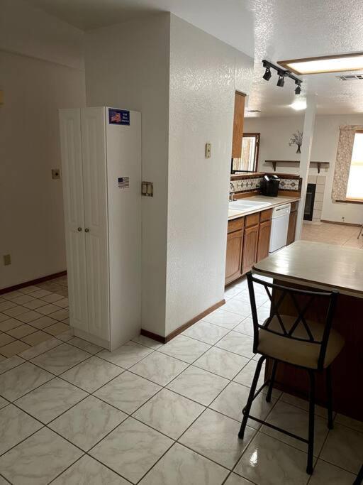 Townhouse, Two Car Garage, Fireplace Back Yard Las Cruces Bagian luar foto