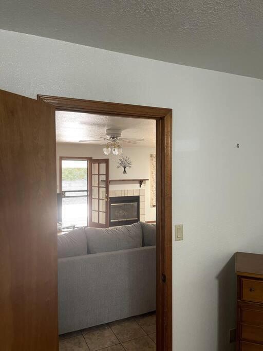 Townhouse, Two Car Garage, Fireplace Back Yard Las Cruces Bagian luar foto